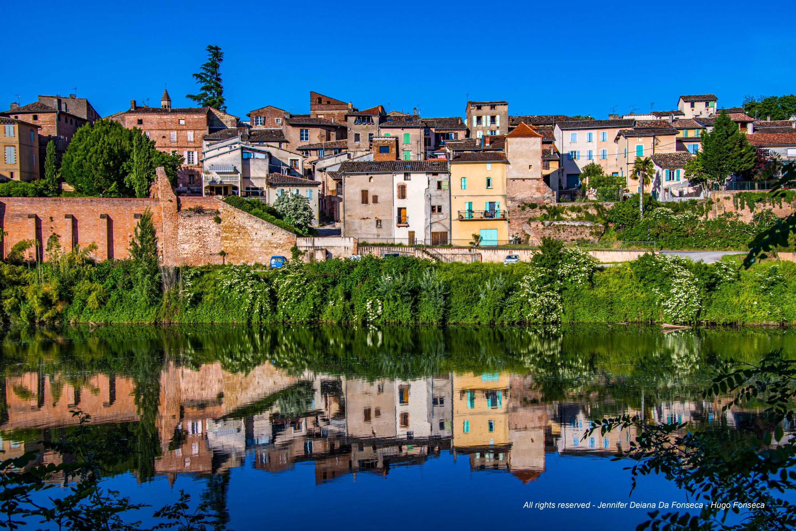 Reflection on the Gaillac river